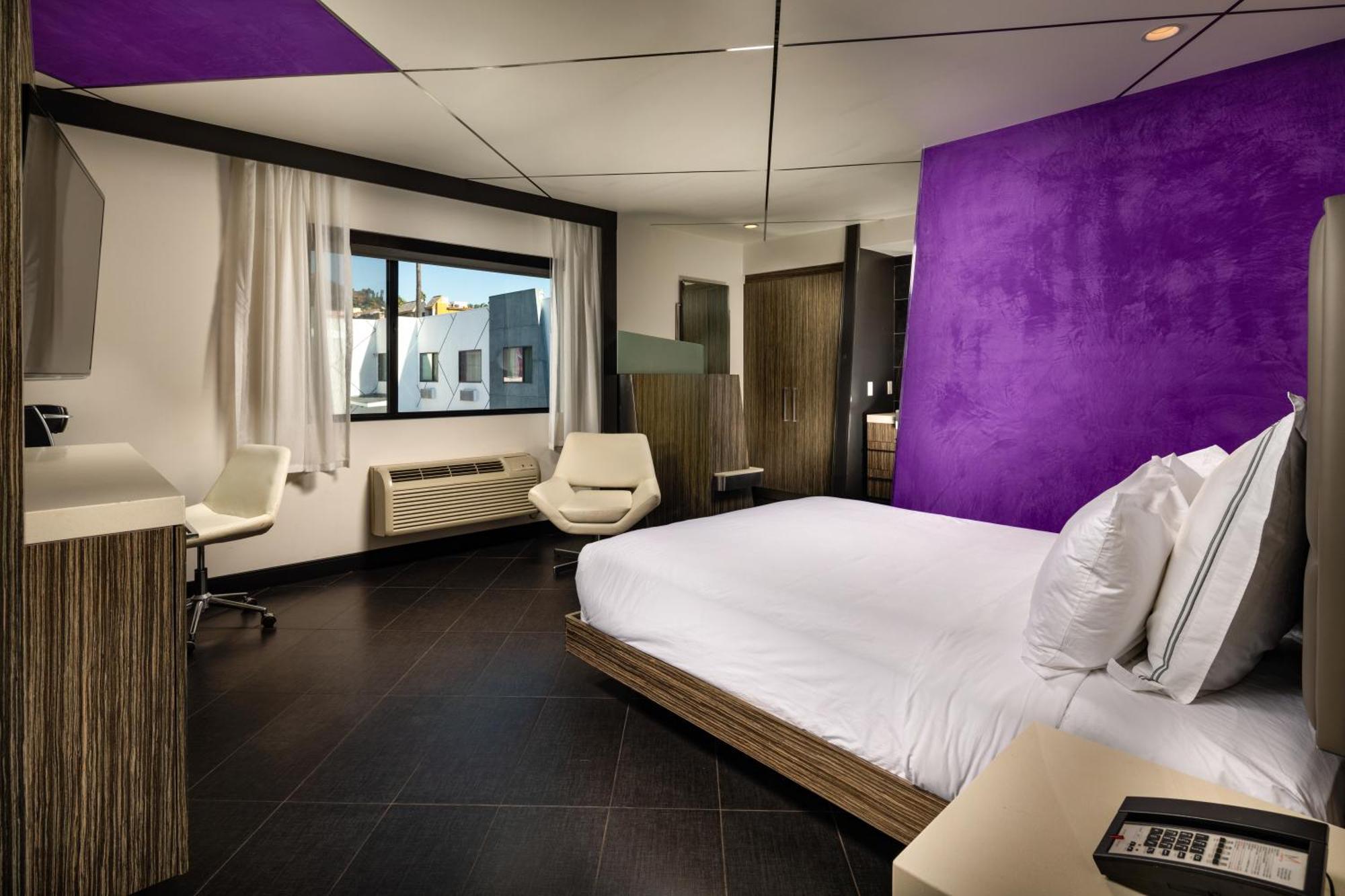 Queen Room