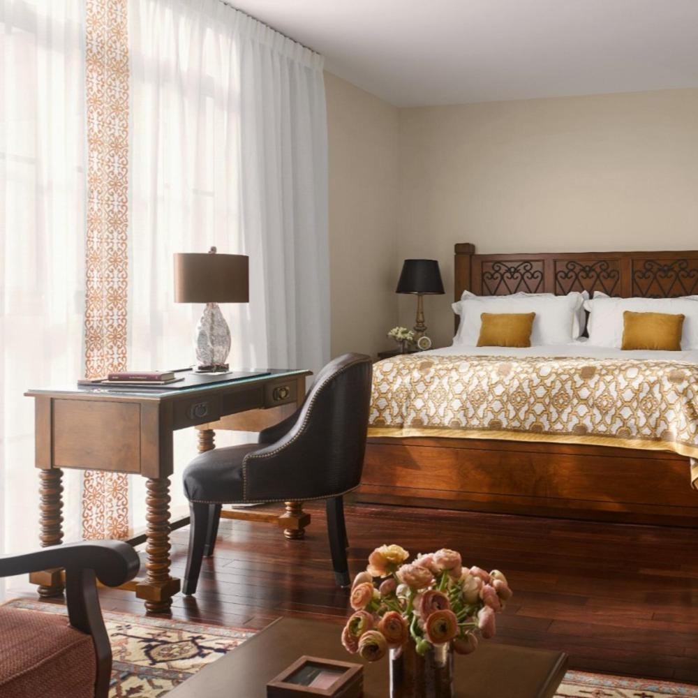 Deluxe Suite